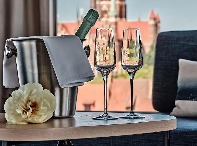 מלון - Centre By Ihg 4*