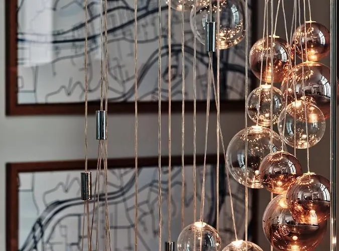 - Centre By Ihg מלון