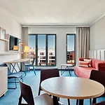 Hotel - Centre By Ihg