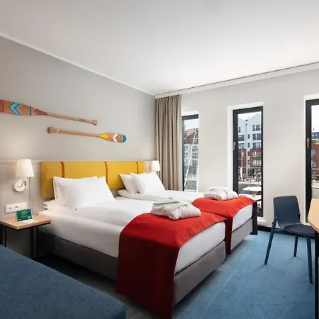 Hotel - Centre By Ihg 4*