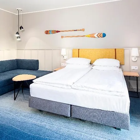 Hotel - Centre By Ihg 4*