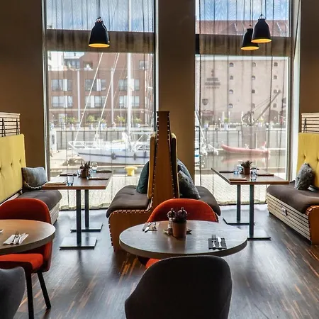 - Centre By Ihg 4*