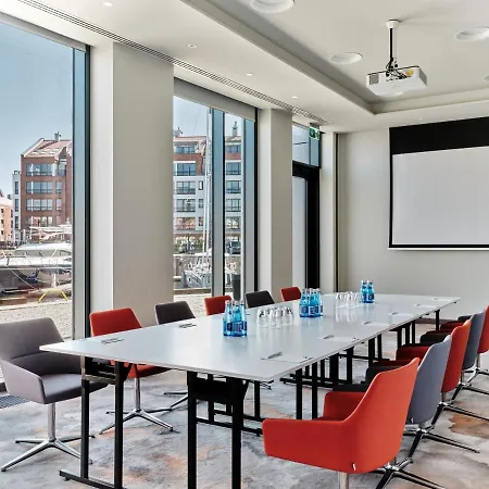 - Centre By Ihg Hotel 4*