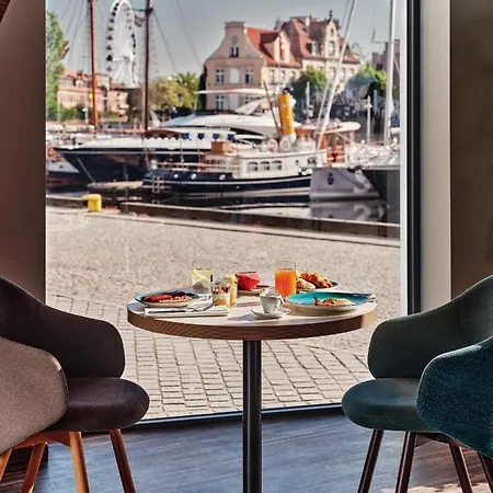 - Centre By Ihg Otel Gdansk