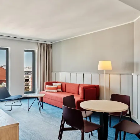 - Centre By Ihg 4*