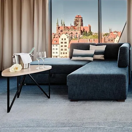 - Centre By Ihg 4*
