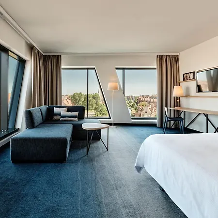 - Centre By Ihg