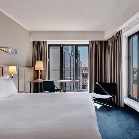 - Centre By Ihg