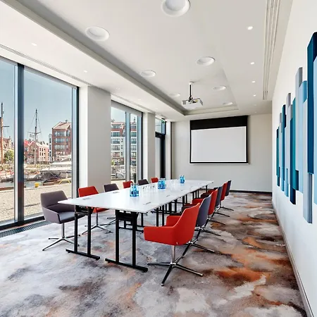 - Centre By Ihg