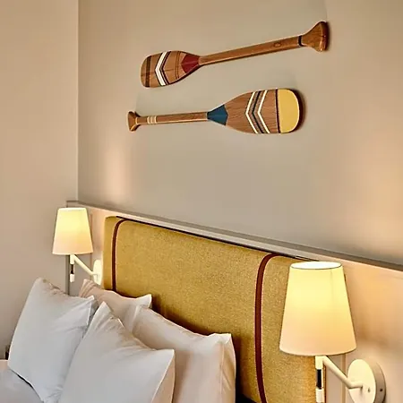- Centre By Ihg Otel 4*