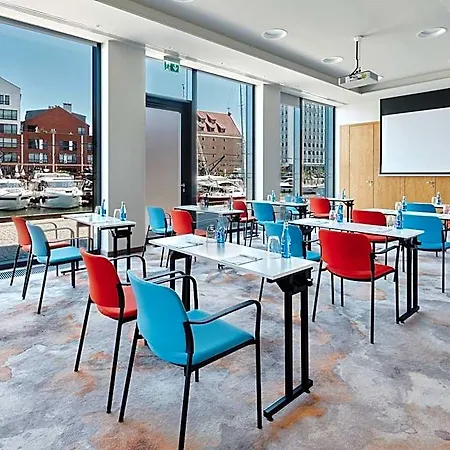 - Centre By Ihg 4*