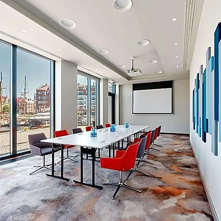 - Centre By Ihg 4*