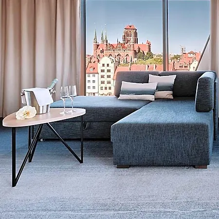 - Centre By Ihg فندق غدانسك