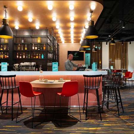 - Centre By Ihg 4*