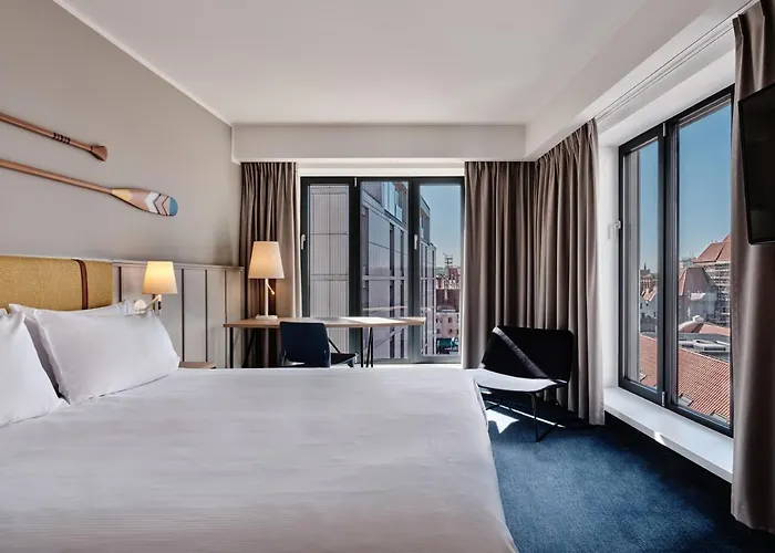 Hotel - Centre By Ihg 4*