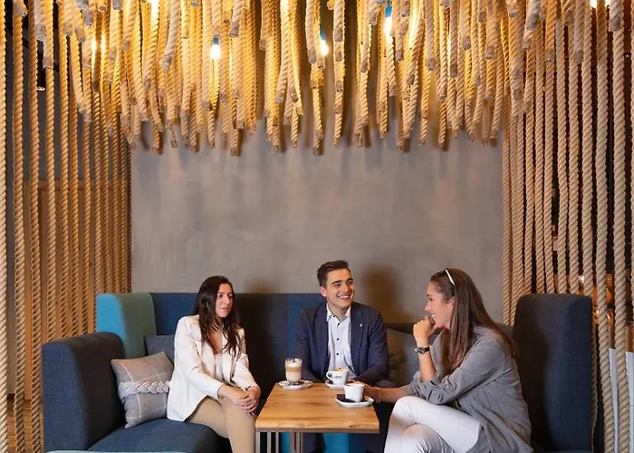 Hotel - Centre By Ihg 4*