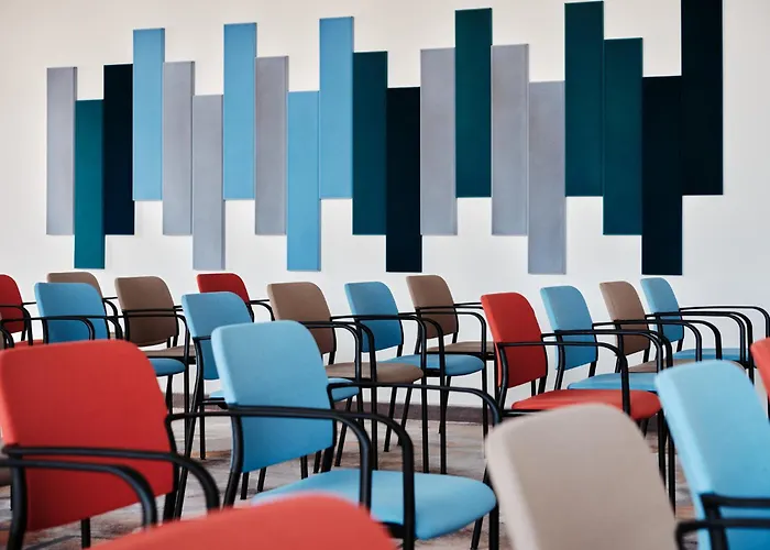 - Centre By Ihg Hotell 4*